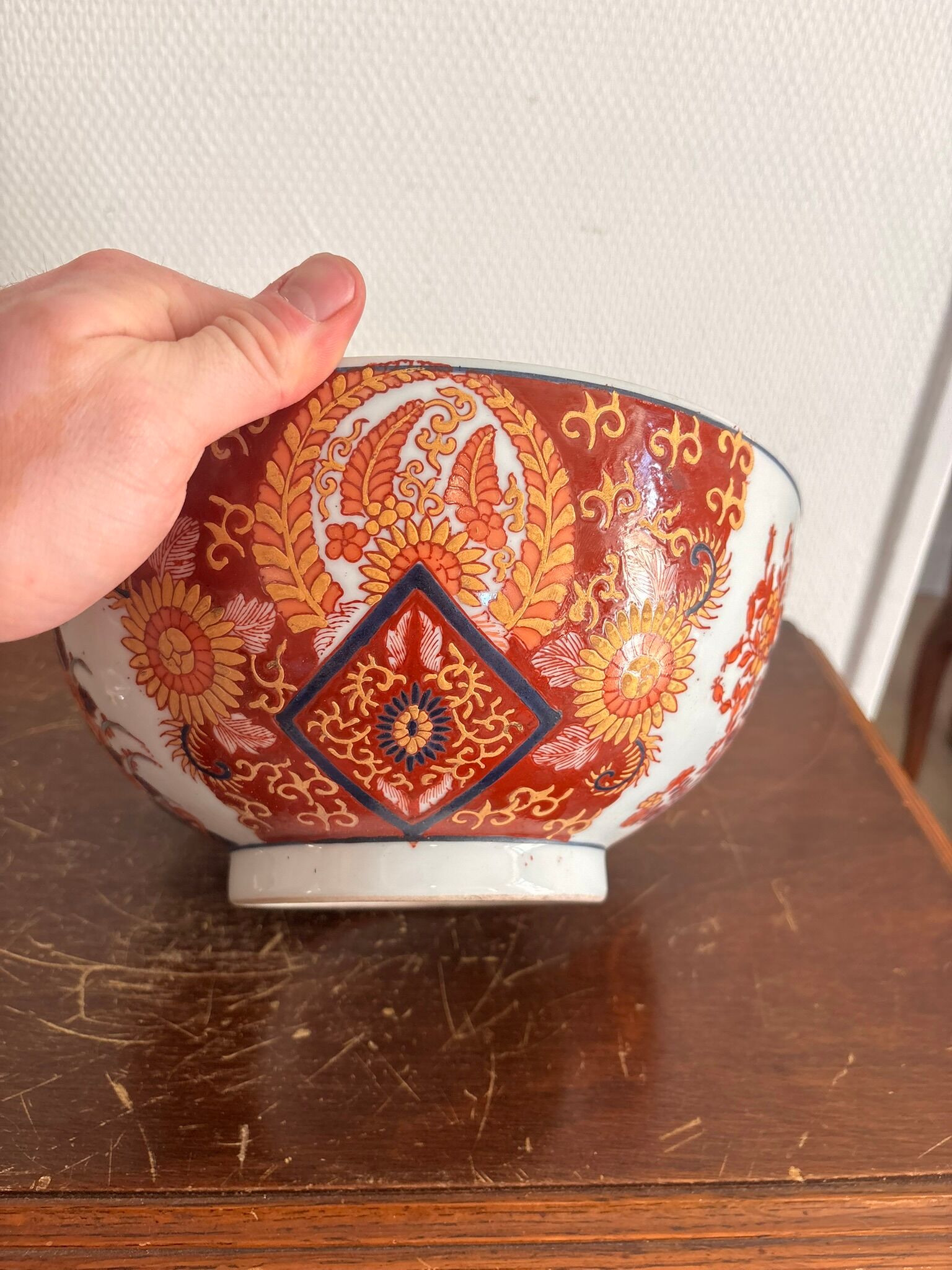 Antique Imari Bowl Plate Japan Meiji Xianfeng Flowers