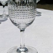 BACCARAT NANCY - 12 Glasses of white wine in cut crystal - Signed - H 12,5cm