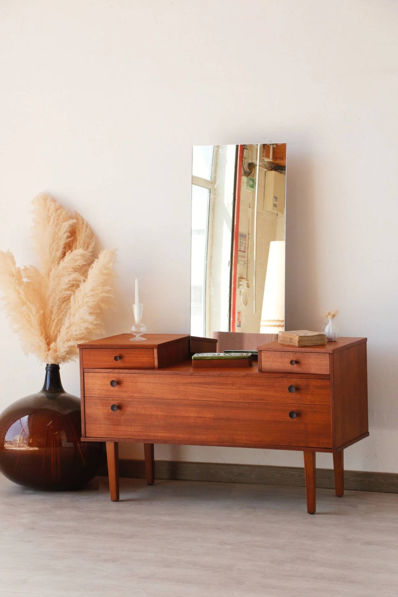Vintage teak hairdresser Avalon – mid-century Scandinavian design
