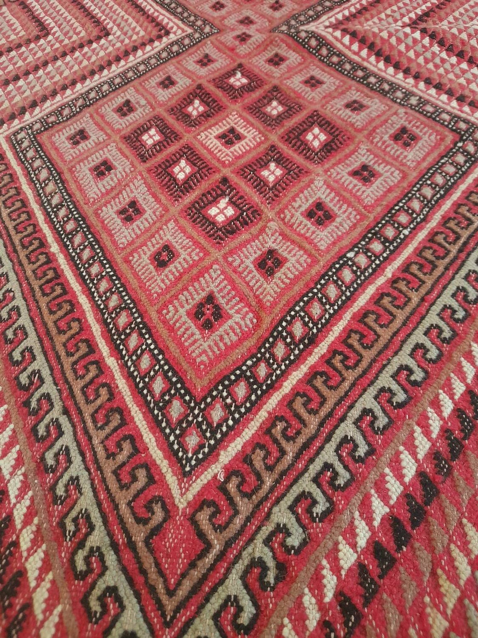Large vintage Tunisian mergoum rug 258x330cm