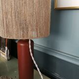 Table lamp in natural jute thread