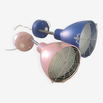 Duo Spider Minnen Ikéa pink and blue 90s wall lights