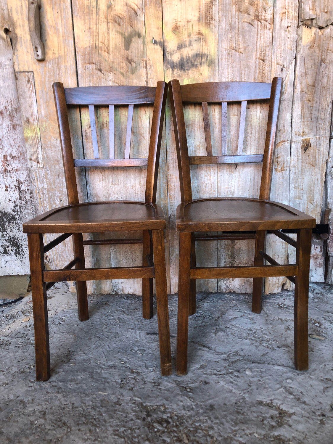 Pair of wooden bistrot chairs vintage