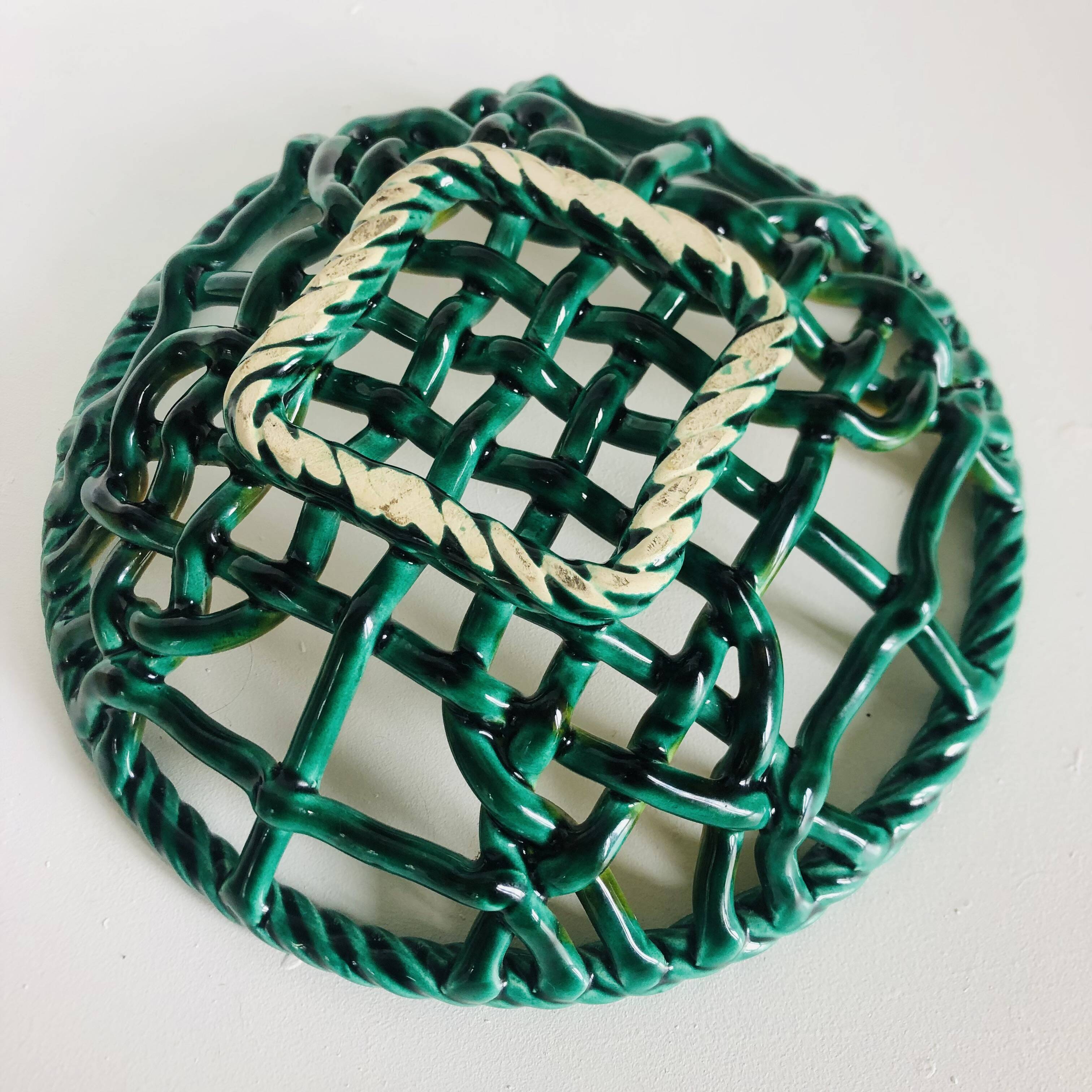 Corbeille en céramique tressée