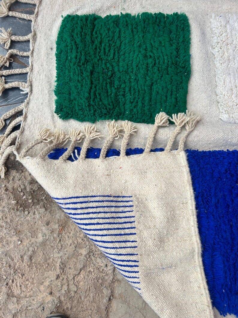 Handmade Berber rug 150/250 cm