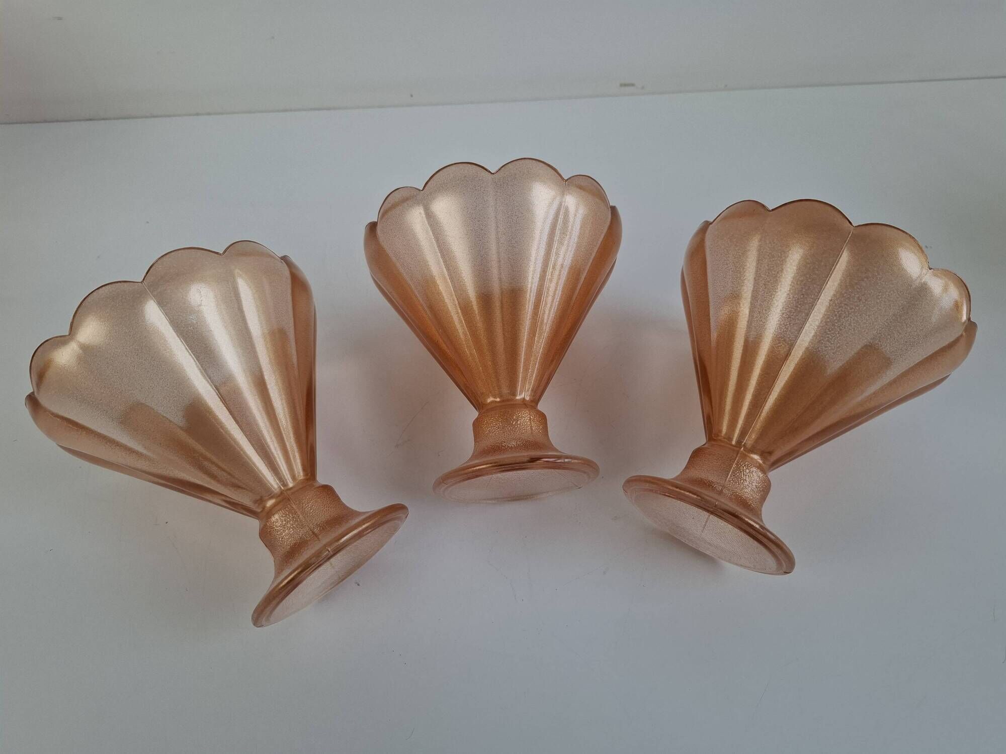 Set of 6 Art Deco Pink Rosaline Glass Dessert Bowls, Czechoslovakia, 1930s