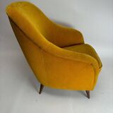 Mid-Century Italian Velvet Armchair in the style of Gio Ponti Style, 1950s