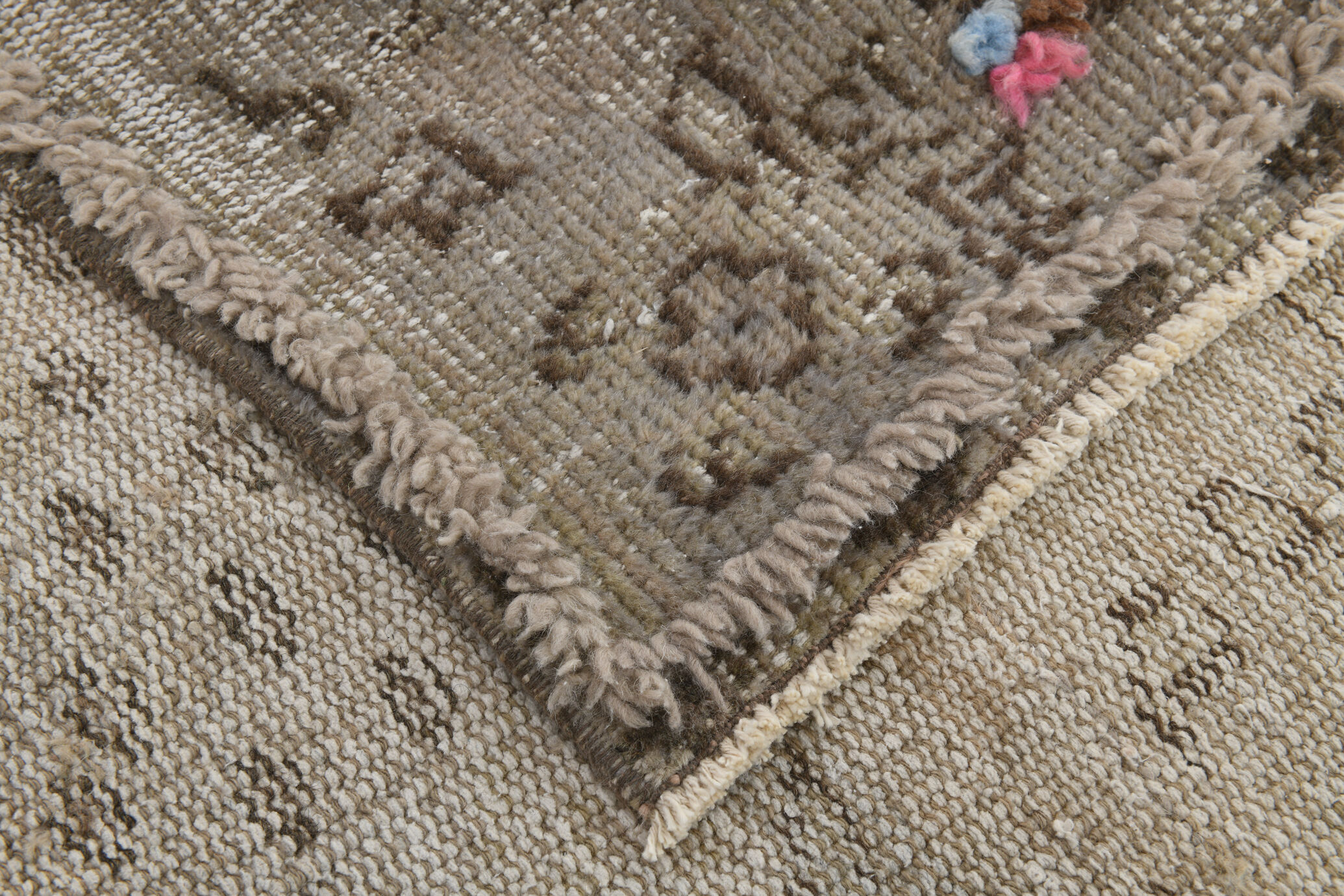 High pille wool turkish rug, 293x209cm