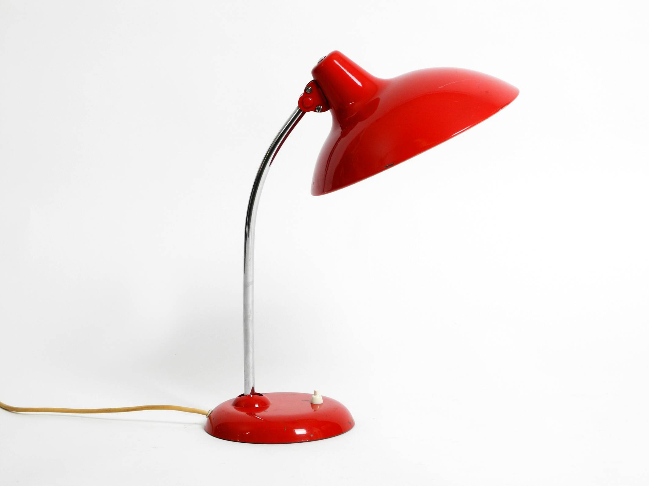Original red Kaiser Idell metal table lamp model 6786 from the 1960s