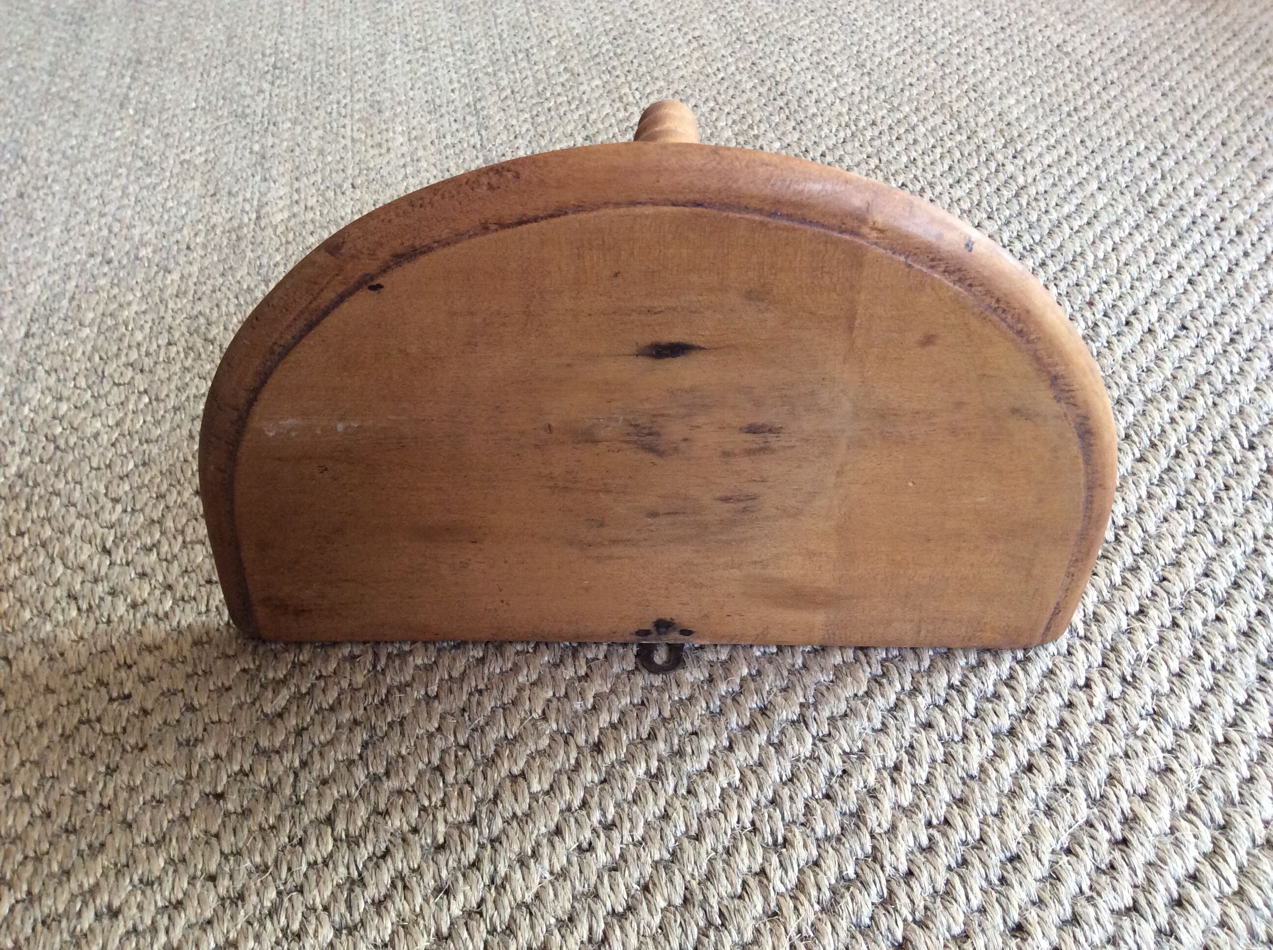 Wall shelf