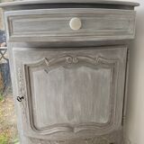 Corner cabinet