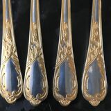 Christmas Pop-up 2022 Set of 4 gold-plated dessert forks.