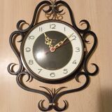 Horloge pendule murale fer forgé, de Vedette Transistor