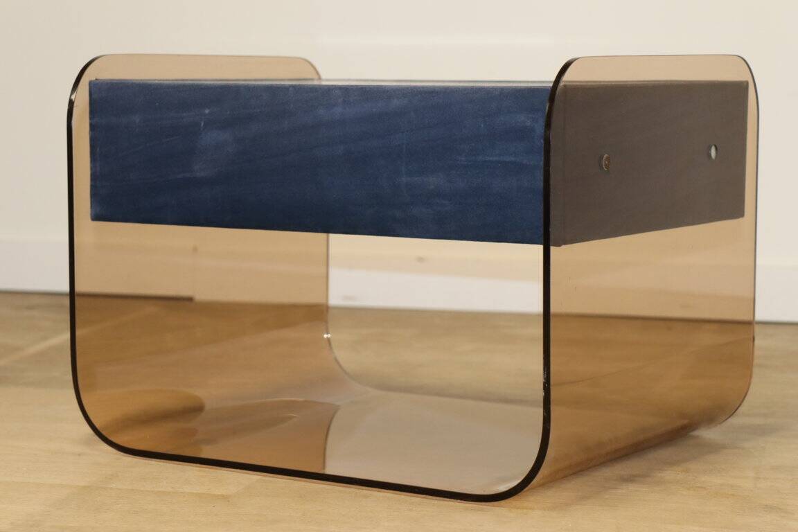 Table de chevet vintage style Michel Dumas en plexiglass, 1970