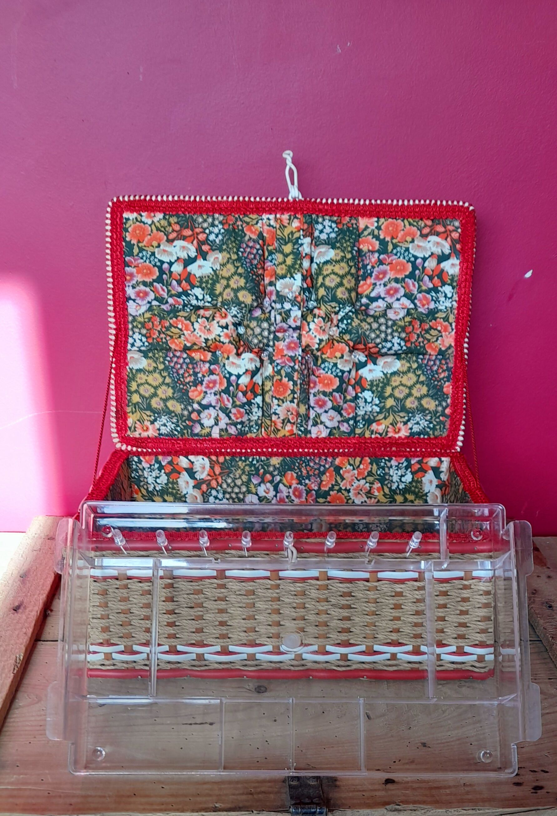 Sewing box rope and scoubidous 60s