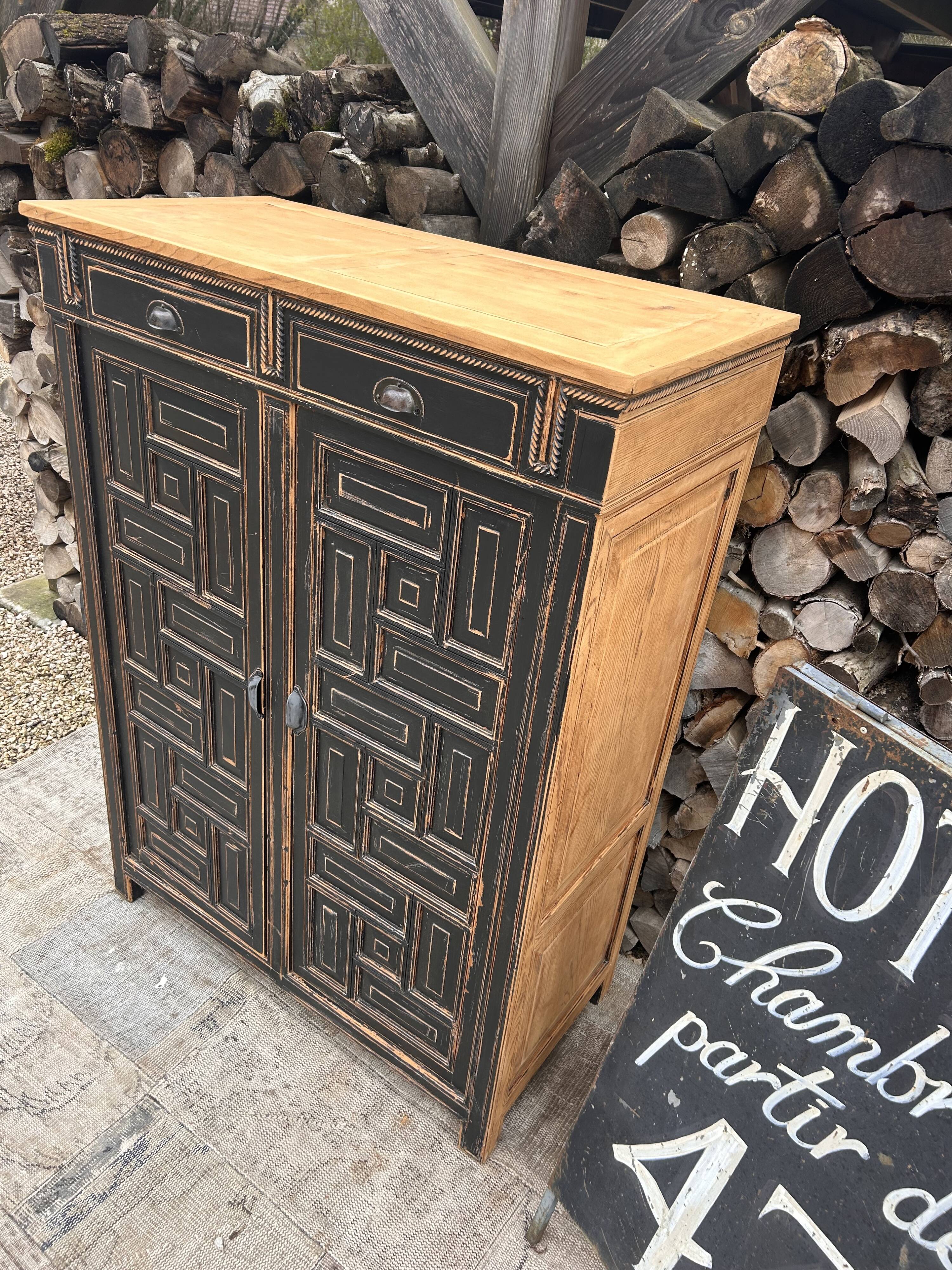Storage furniture / Antique black wood and wood sideboard