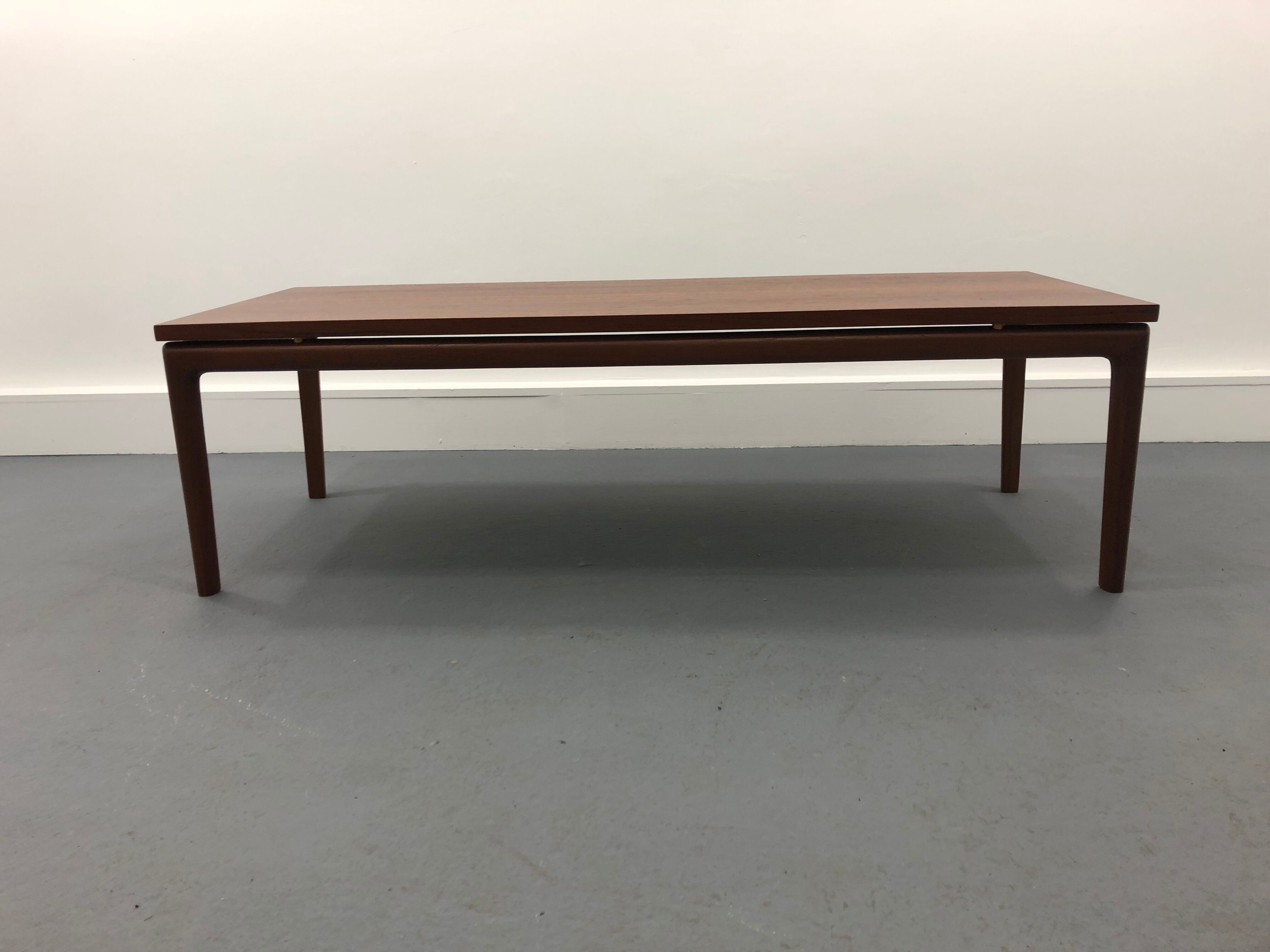 Table basse par Ole Wanscher pour France & Søn, années 1960