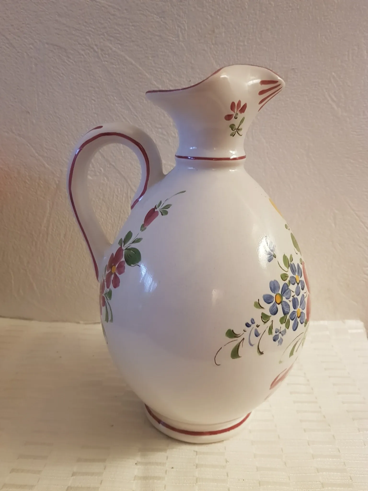 Aiguiere ancienne en faience de Badonviller decor  floral