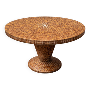 Table ronde en mosaïque