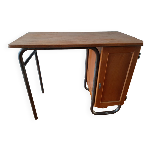 Bureau d'internat années 50