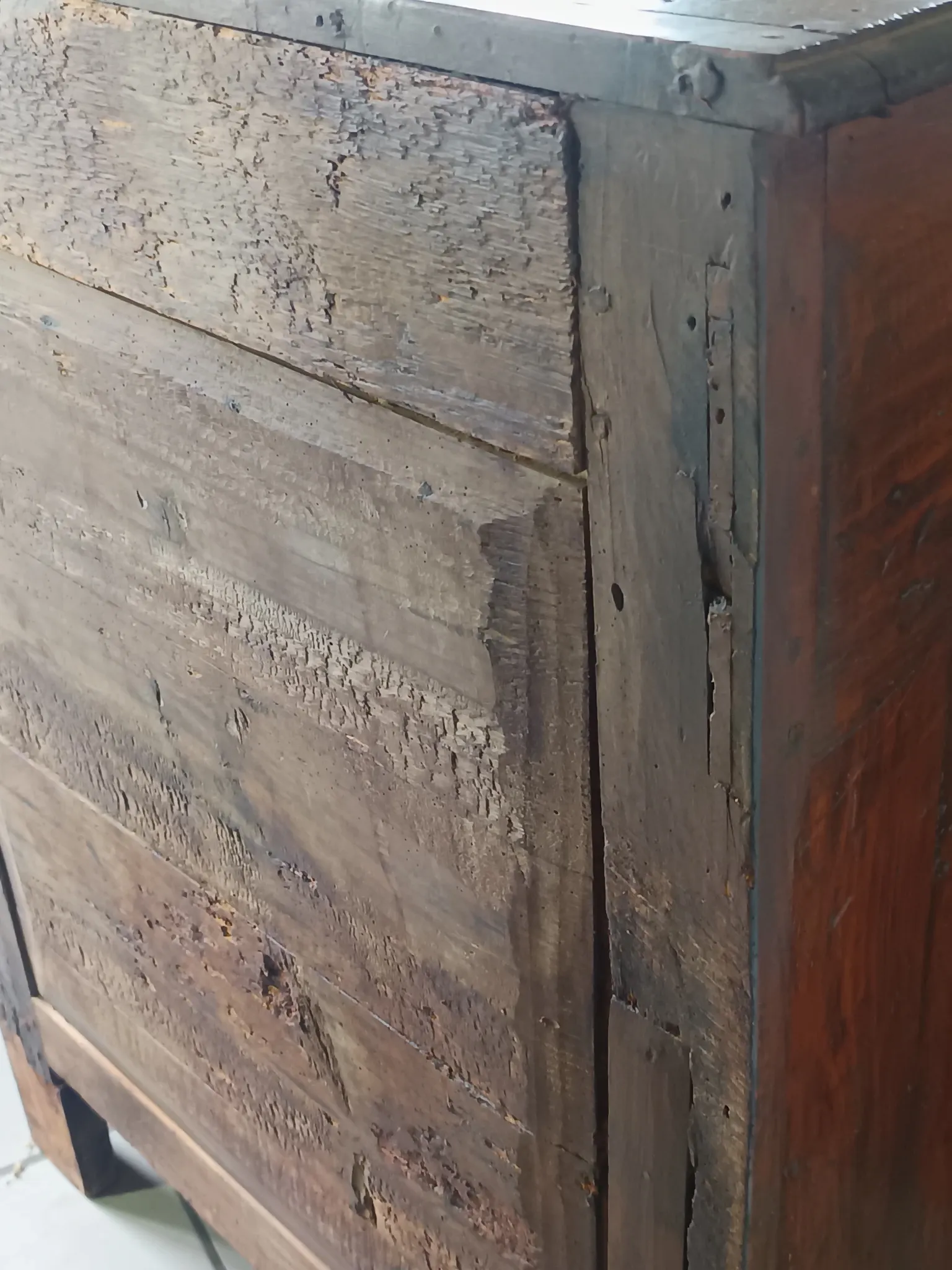 Sloped desk in solid walnut, 18th century (Louis XV style)