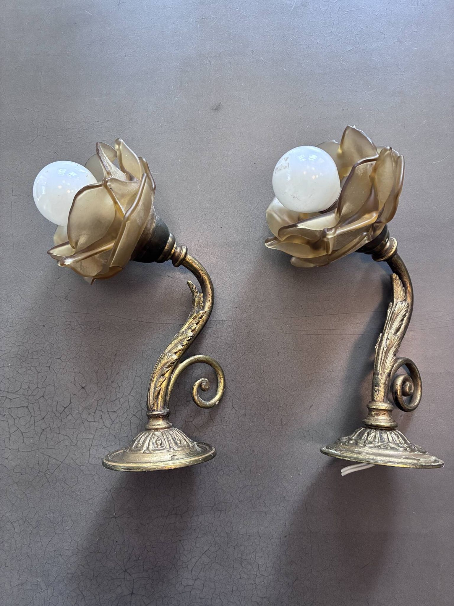 Paire d’appliques vintage en laiton