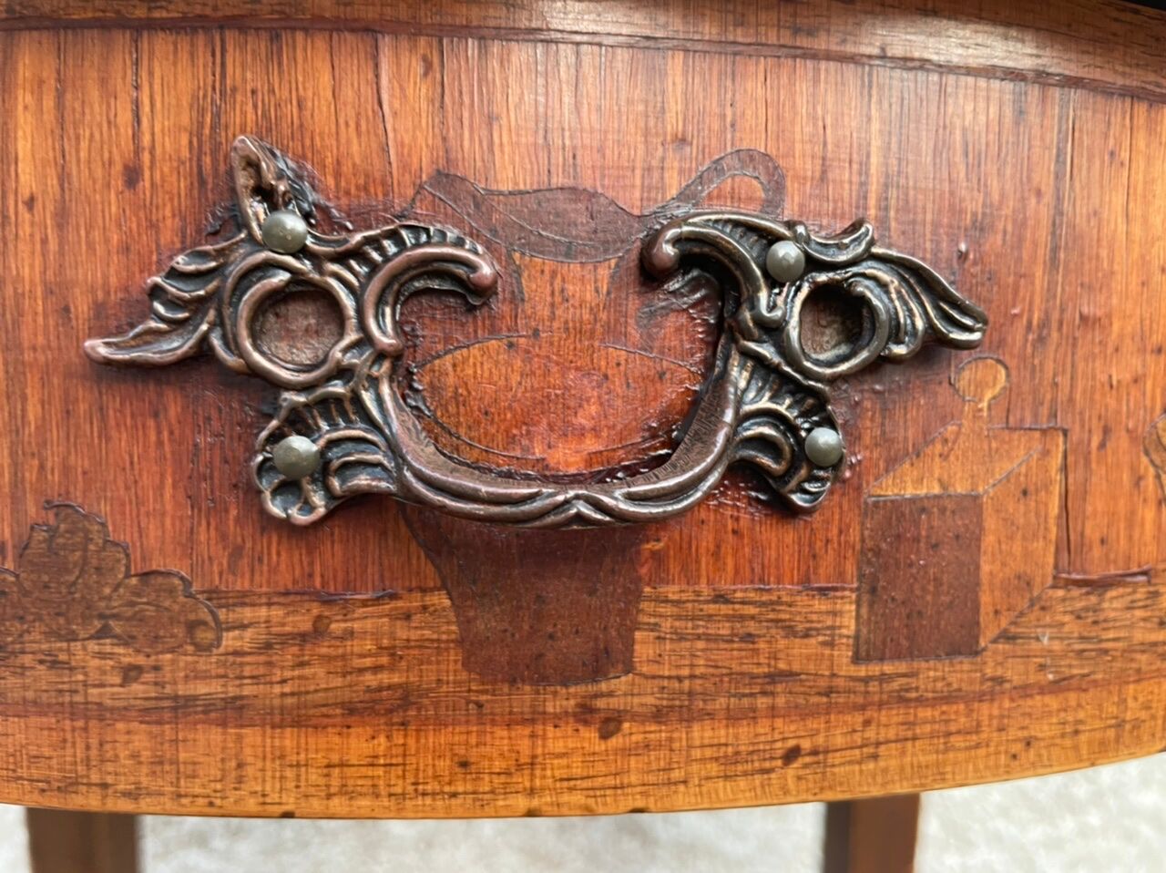 Table Rognon Marquetry Antique
