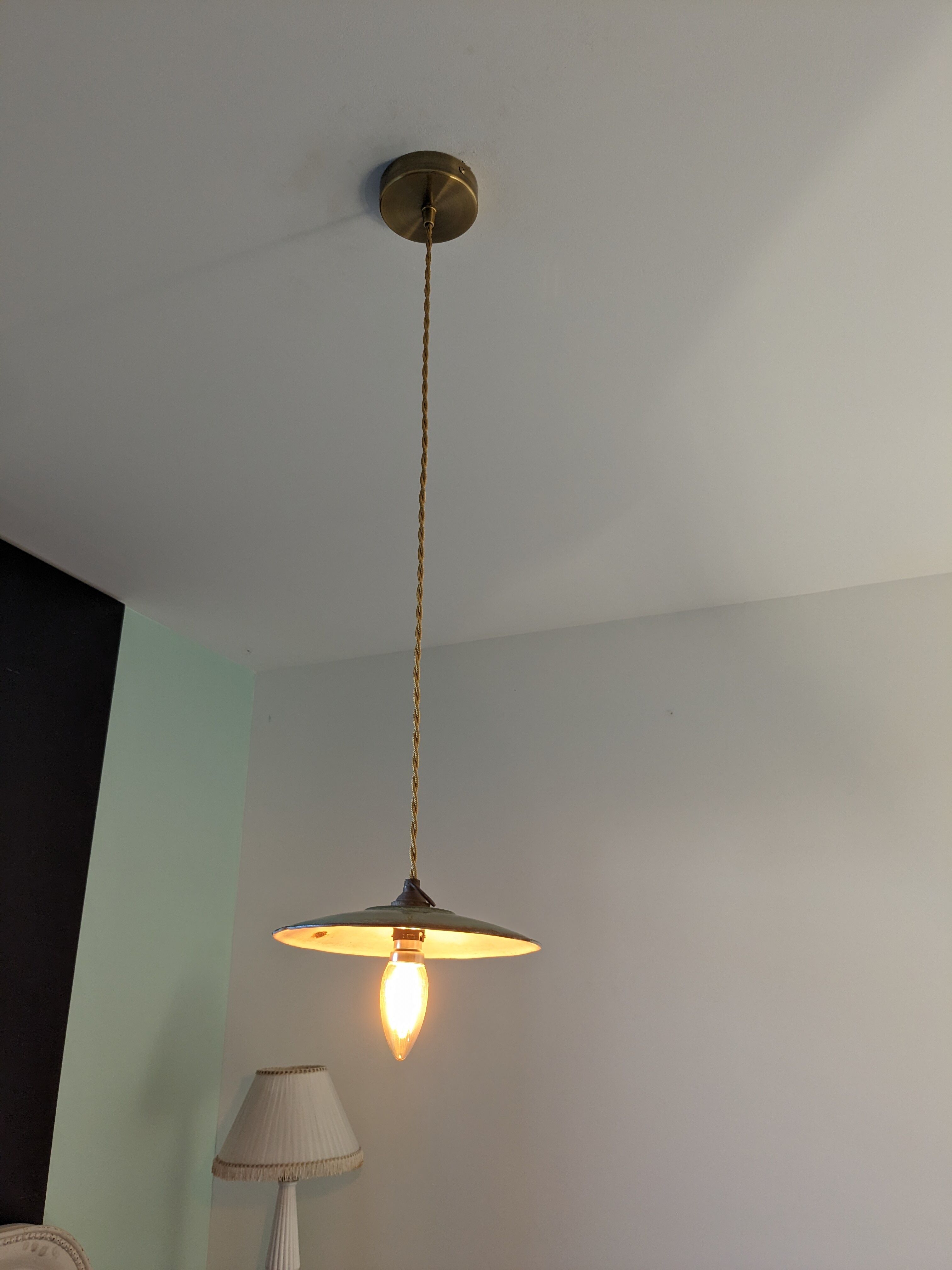 Industrial hanging lamp in green enamelled sheet metal
