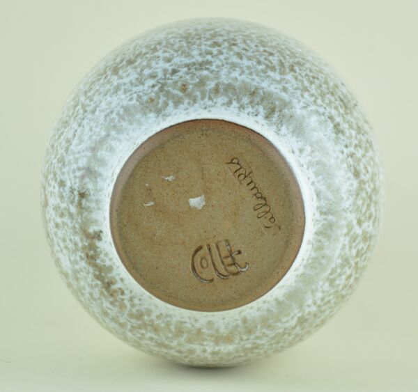 Pichet à décor moucheté de Roger Collet