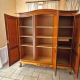 Wooden style wardrobe, 3 doors and 9 internal shelves.
