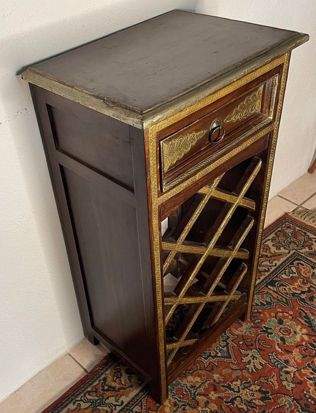 Stylish cabinet bottle rack