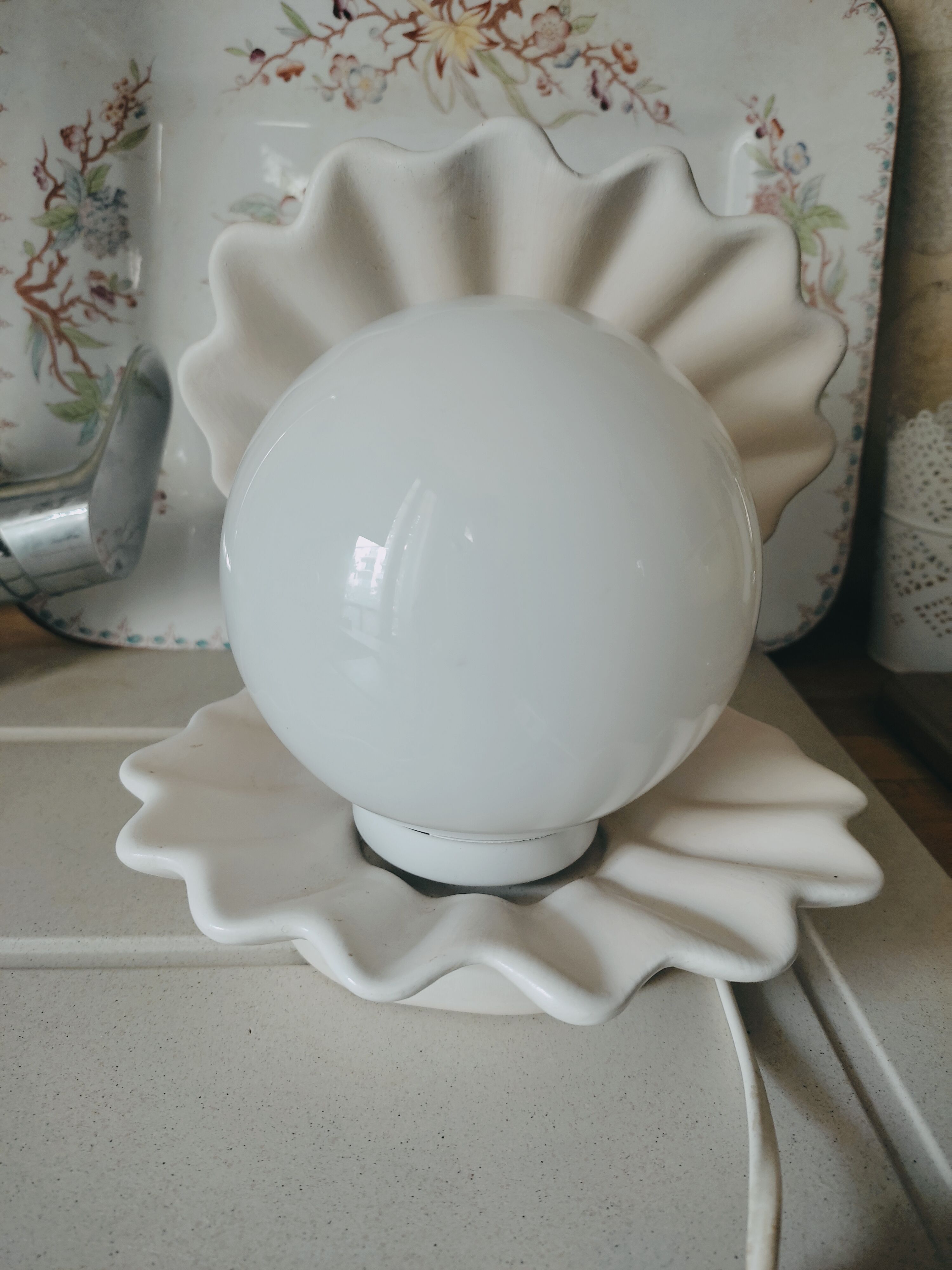 Shell and opaline lamp