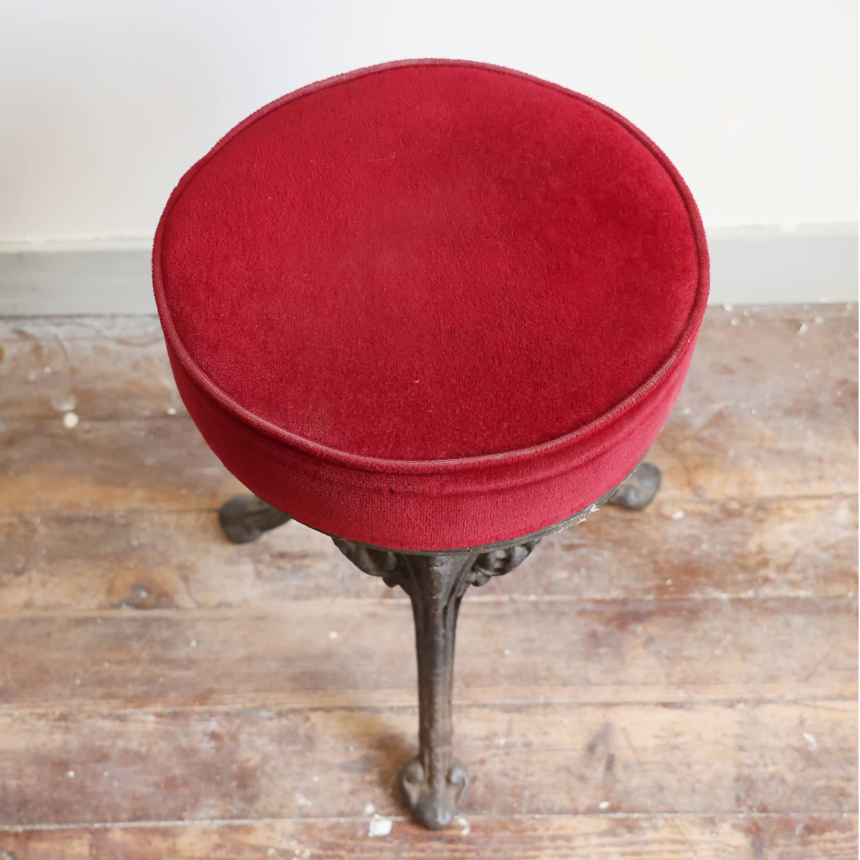 Piano stool