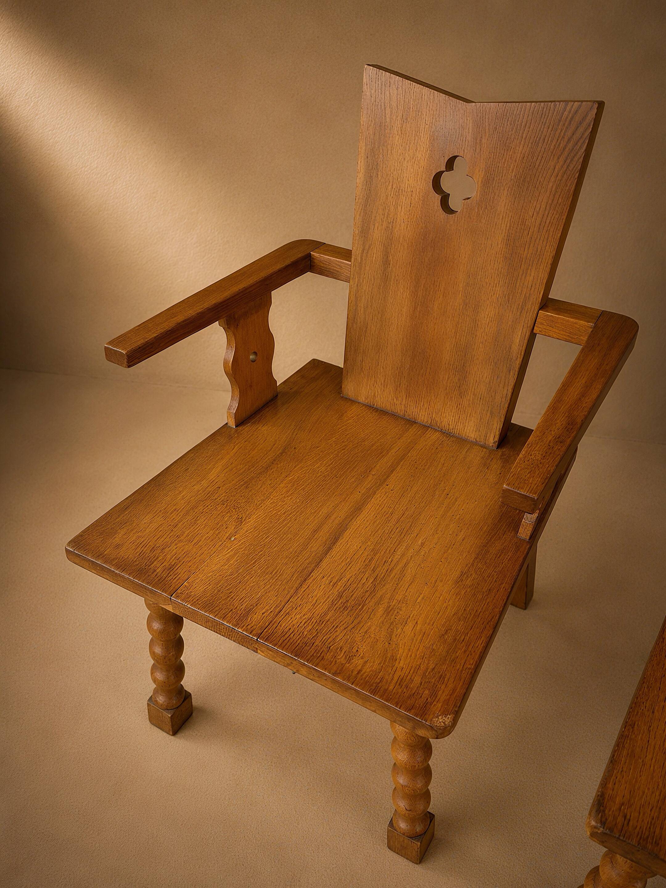 Paire fauteuils brutaliste chêne France Circa 1950