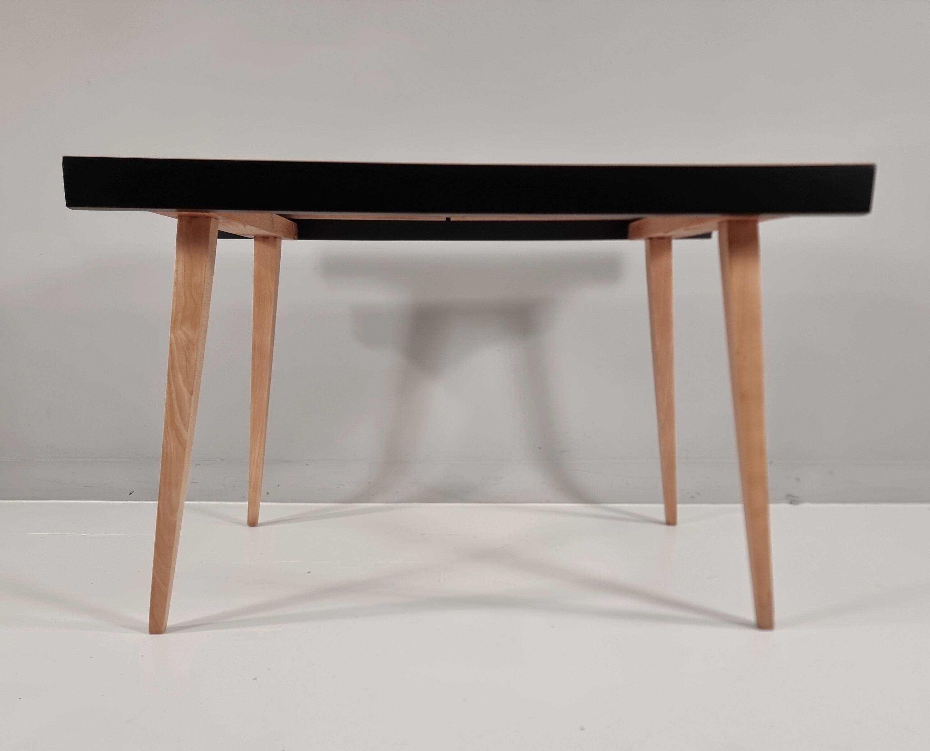Table vintage en frêne, années 1970