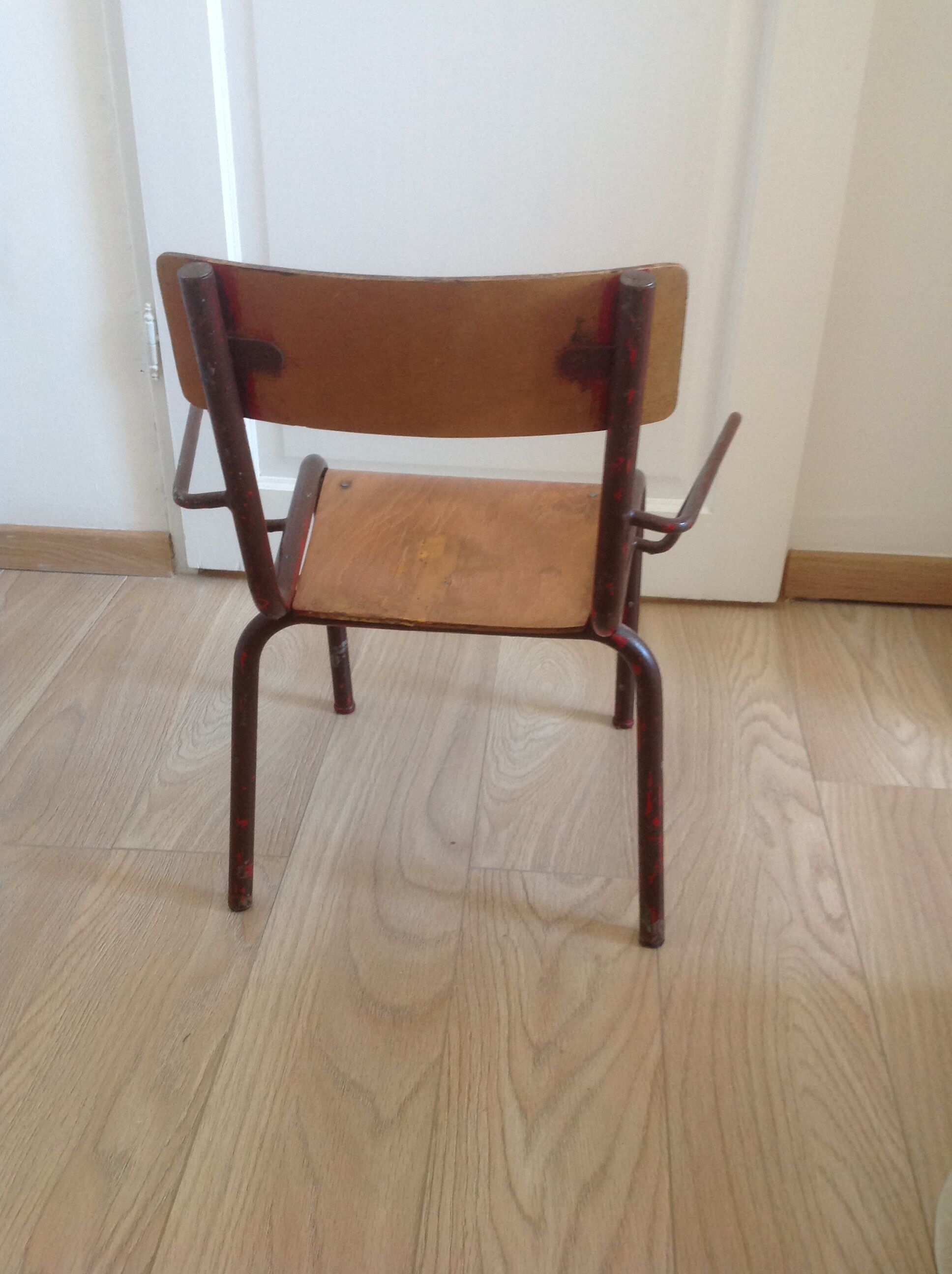 Chaise enfant maternelle vintage