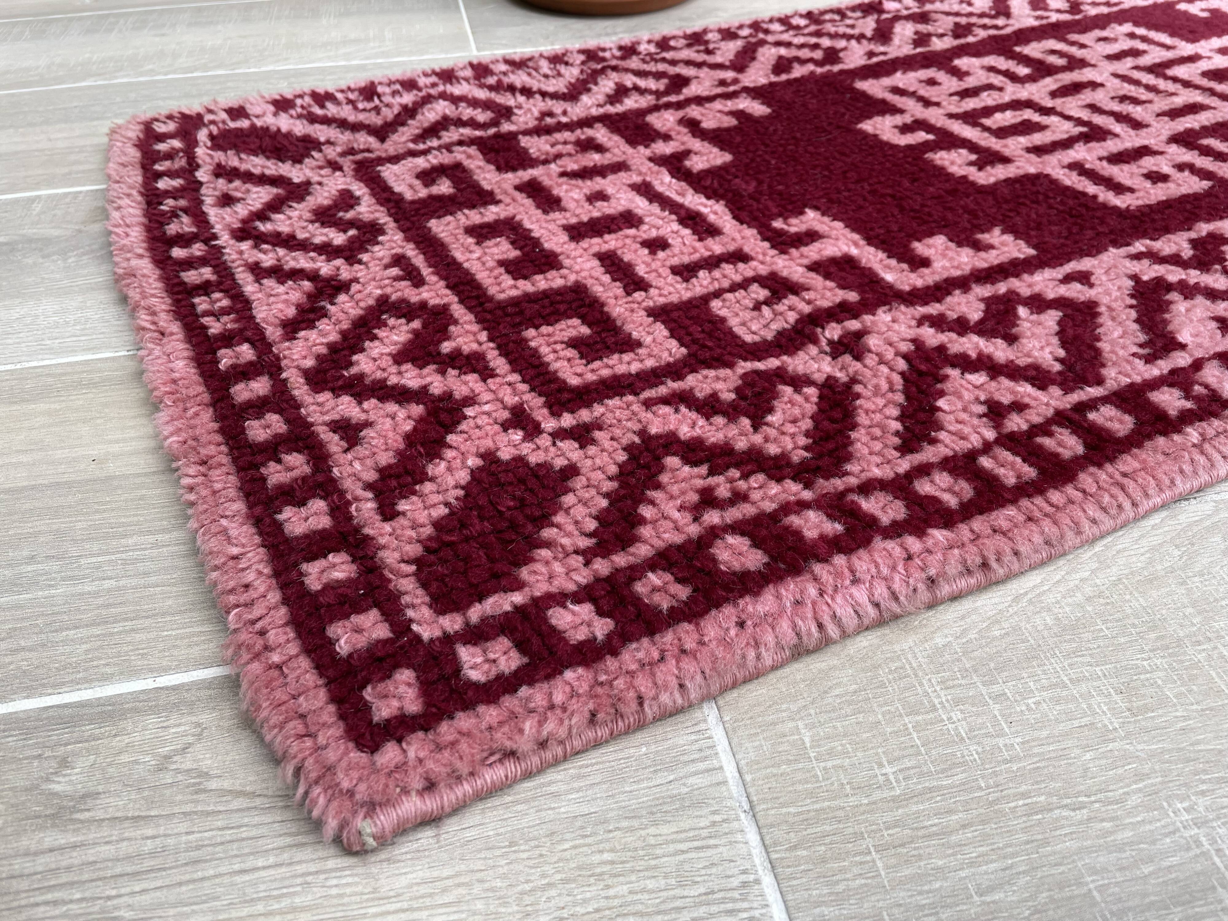 Pure Wool Rug 70s – 126x57cm