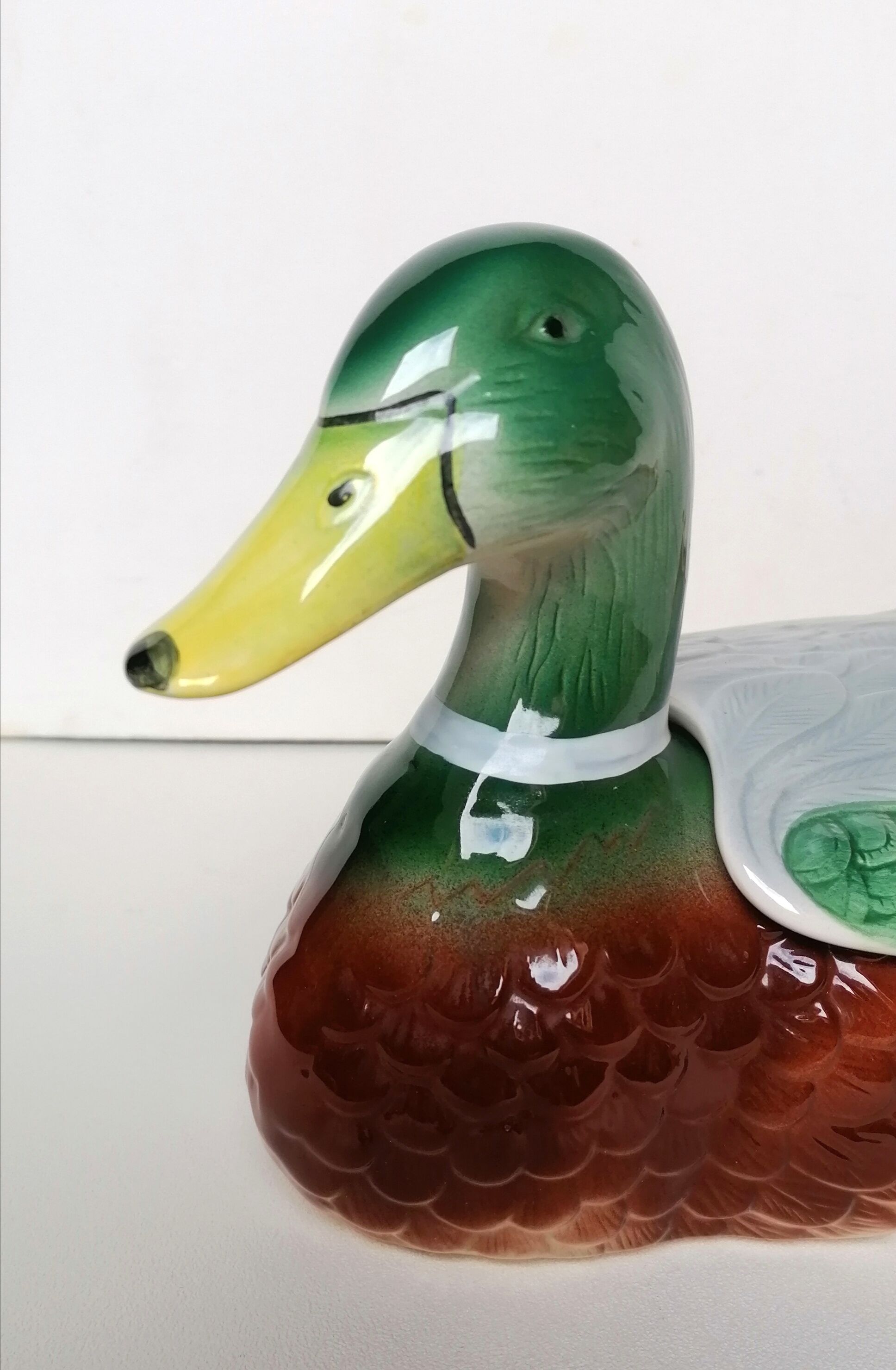 Empty pocket duck Francesco Guarino slip majolica