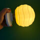 Applique globe vintage art déco en opaline jaune pâle