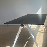 Design Grum table