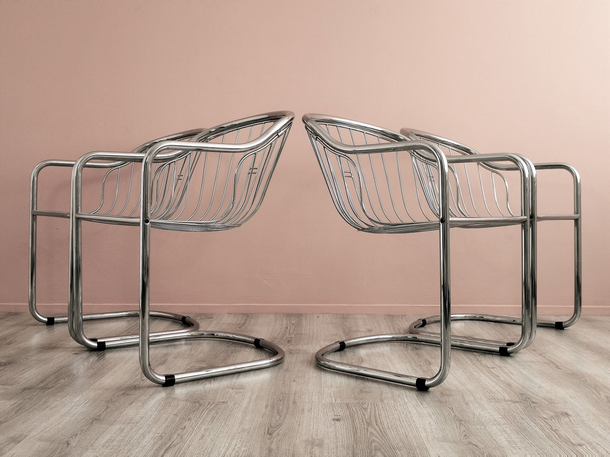 Ensemble de 4 chaises à manger chrome