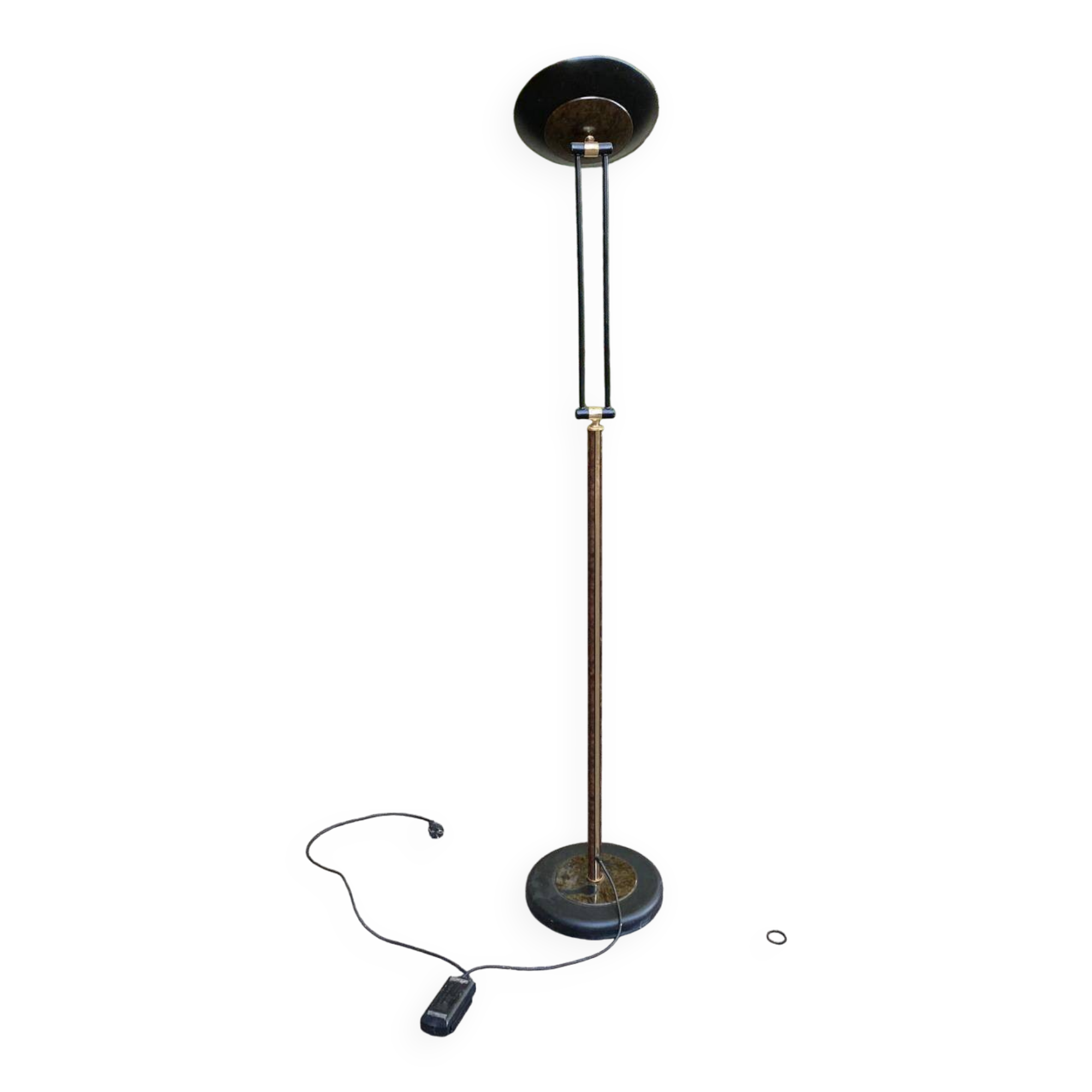 Vintage Italian floor lamp Zid (1996) in Loup & Brass finish with dimmer.