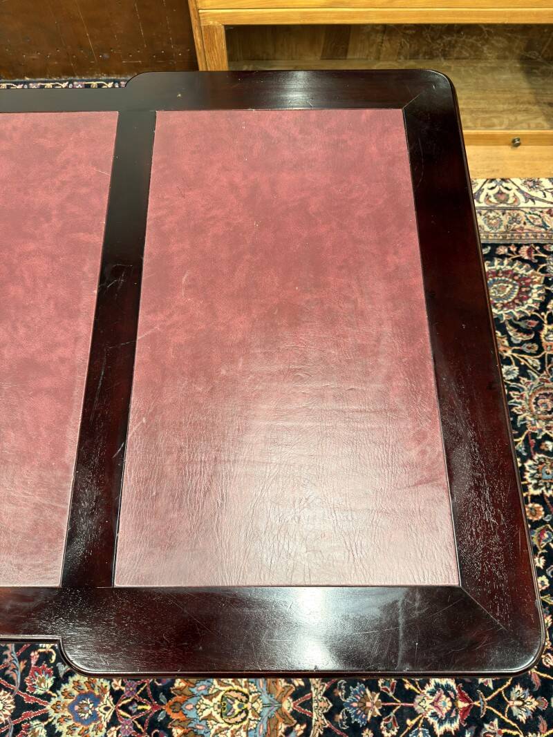 English Chesterfield Desk Partnerdesk