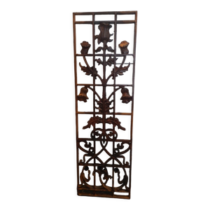 Grille de porte en fonte