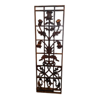 Grille de porte en fonte