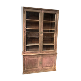 Library - Old patina showcase