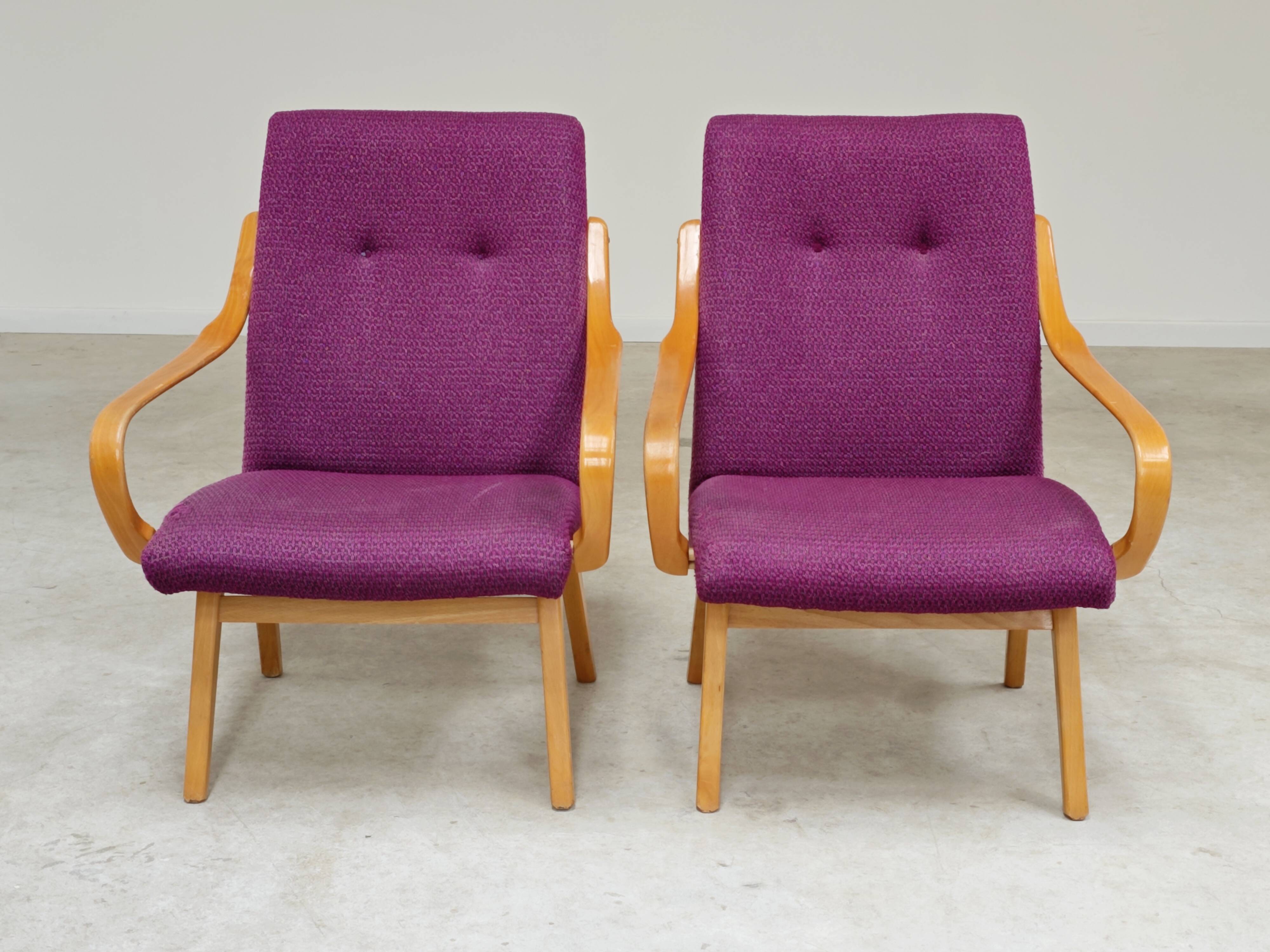 Pair of 6953 purple armchairs by Jaroslav Smidek for TON (Thonet)