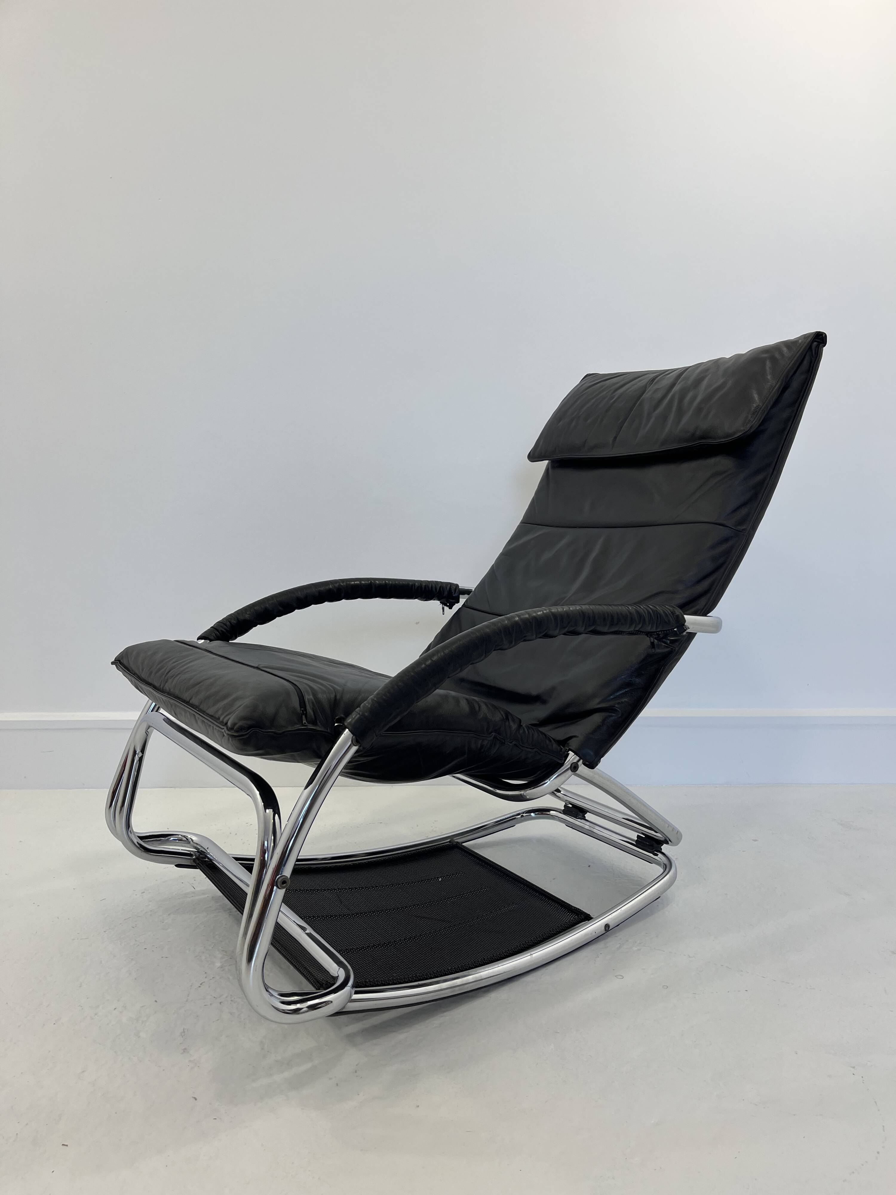 Fauteuil à bascule en cuir par Jochen Hoffman, années 1990