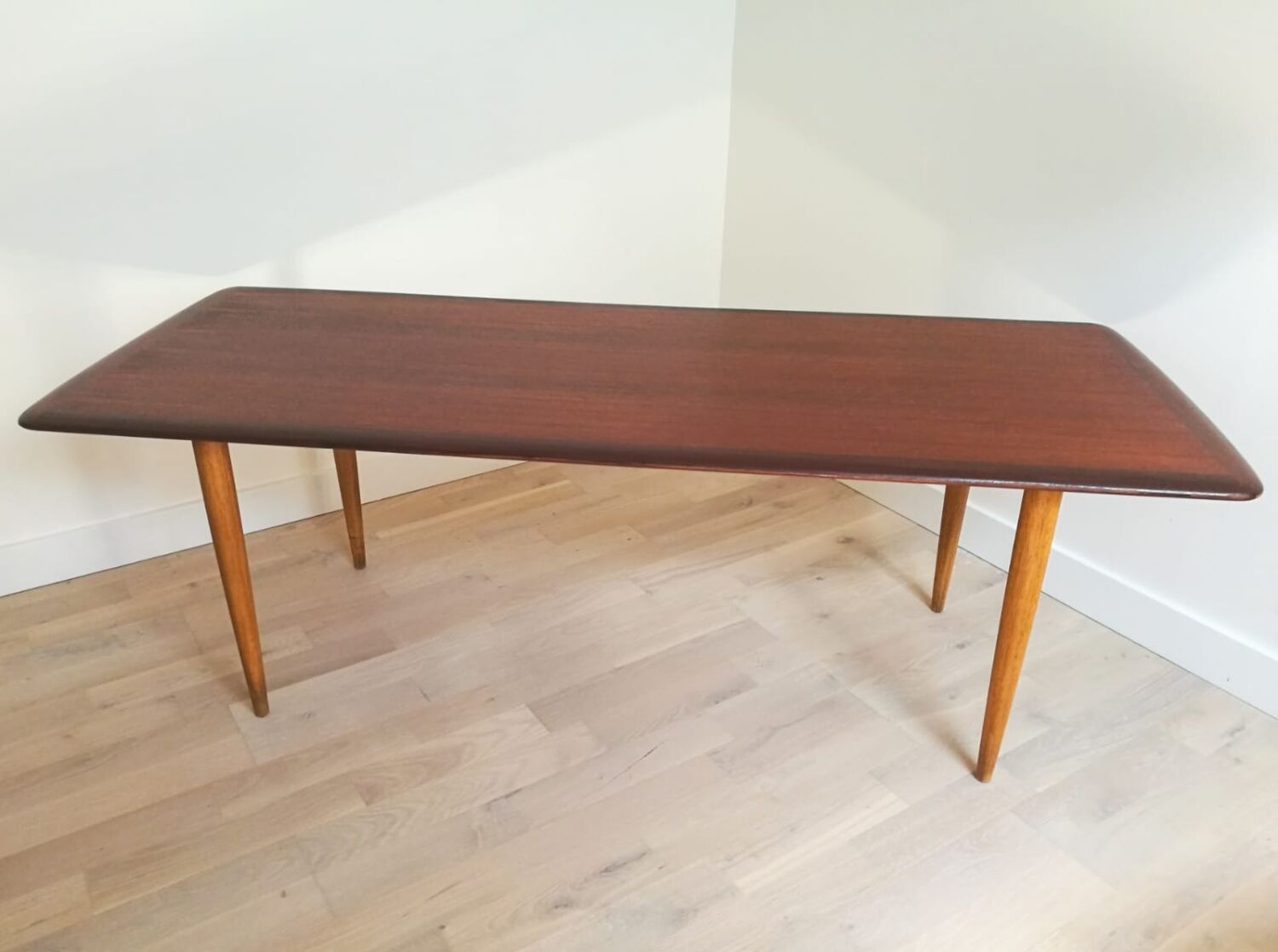 Table basse albert's Tibro Suède en tek 1960
