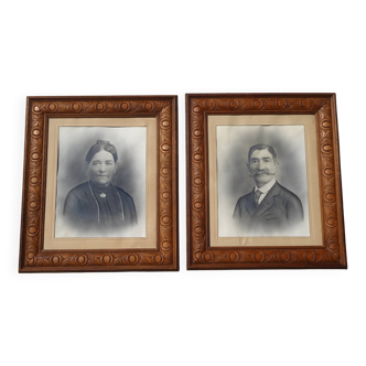 Photo portraits in wooden frame, pair